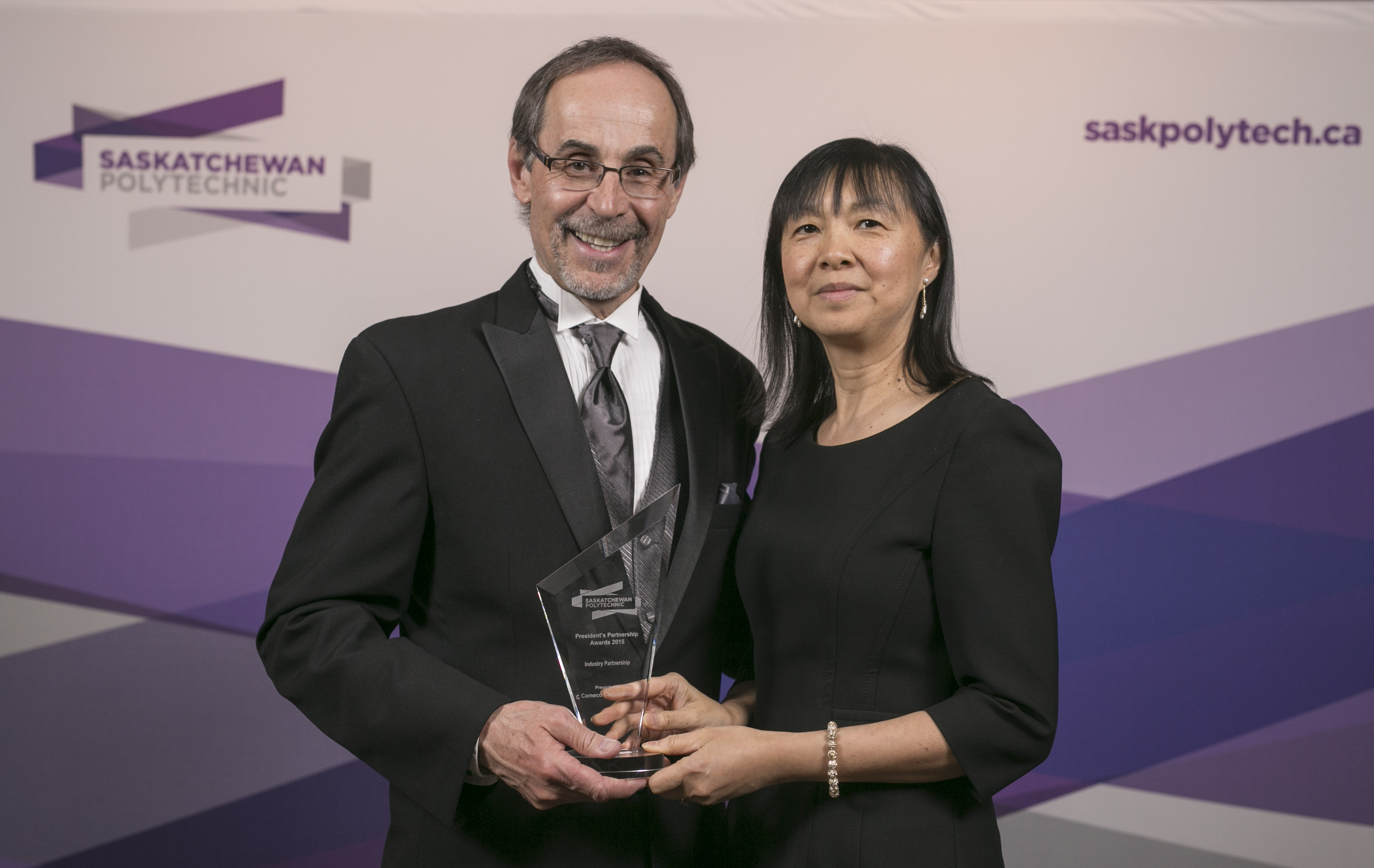 Receiving the award on behalf of Cameco Corporation, Alice Wong, Senior Vice President and Chief Corporate Officer, Cameco Corporation